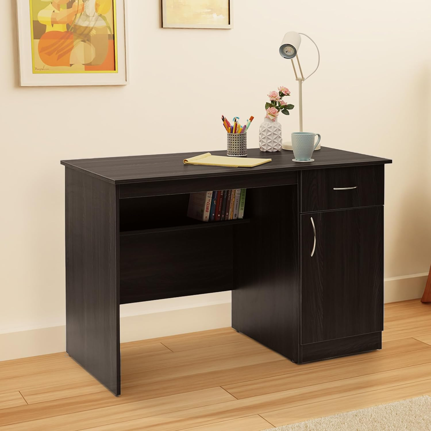 Identiqa Interiors Wooden Executive Office Tables, Warranty: 3 Year